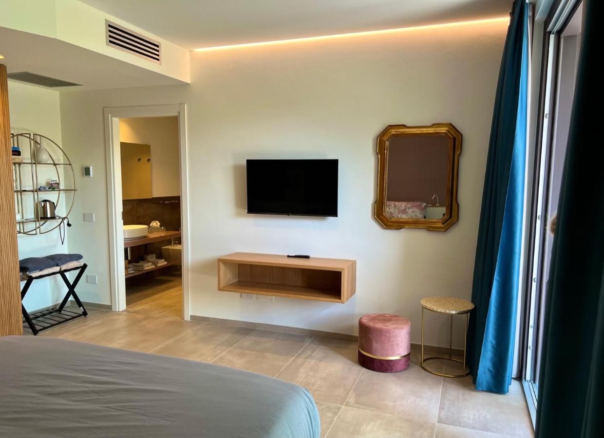 Apartahotel Costantina With Heated Pool