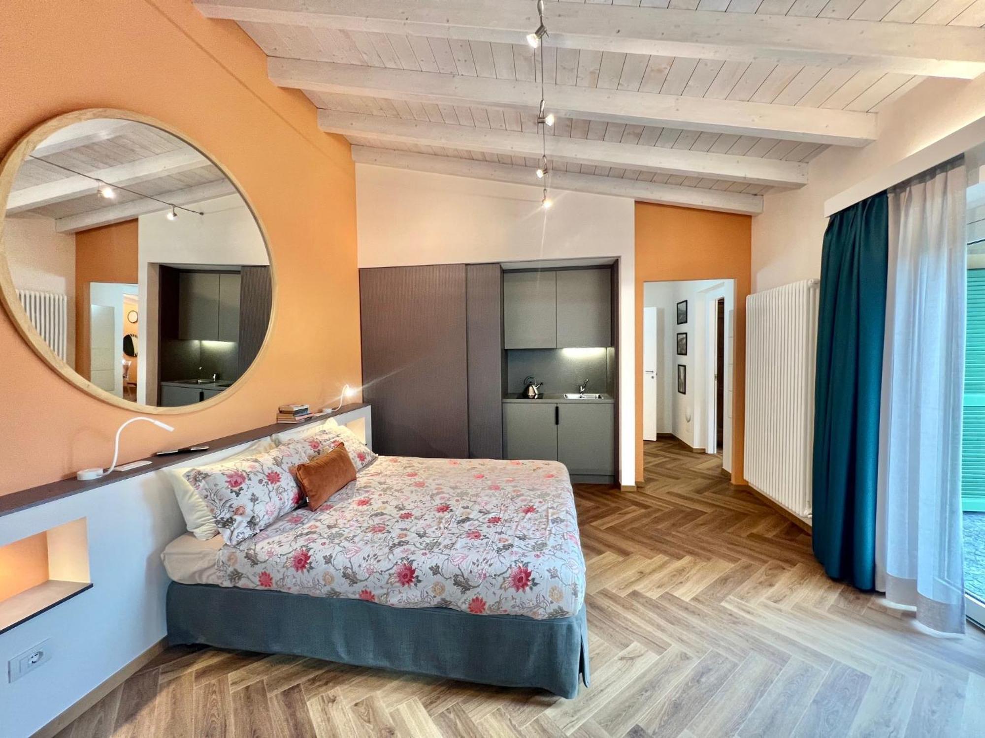 Costantina With Heated Pool